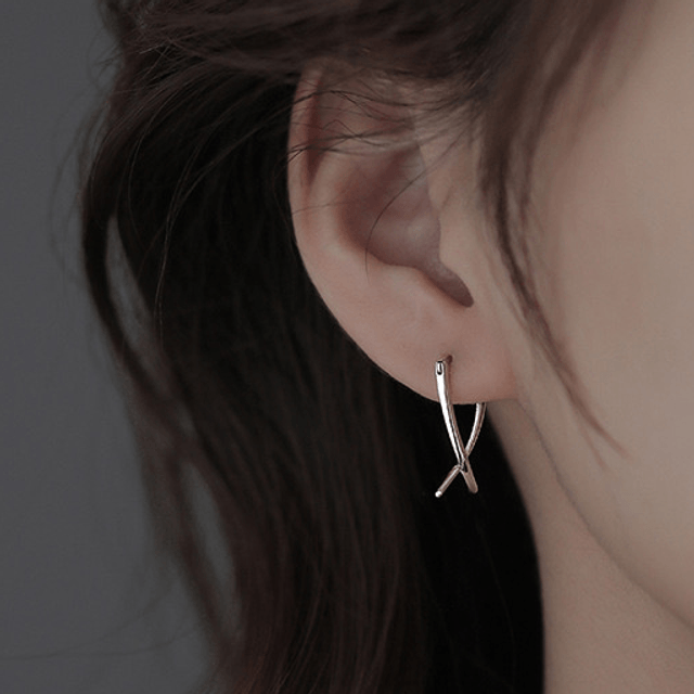 Sterling Silver Kiss Earrings
